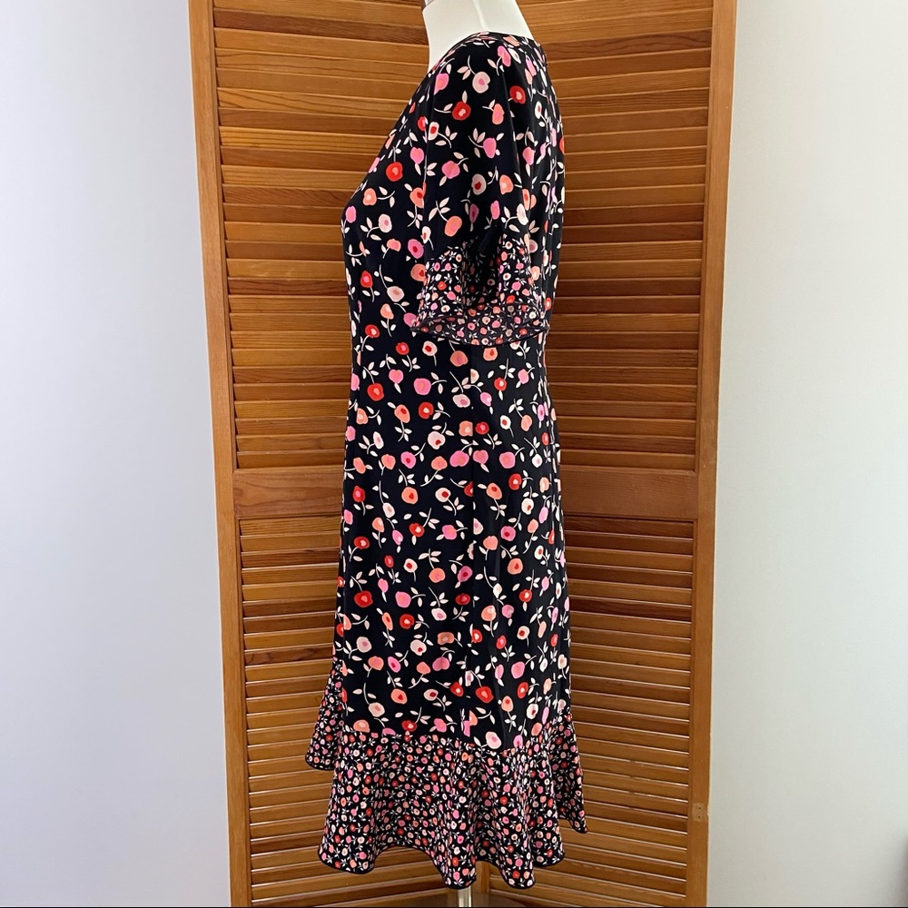 TALBOTS Floral Jewel Neck Shift Short Sleeve Dress - Picture 10 of 16